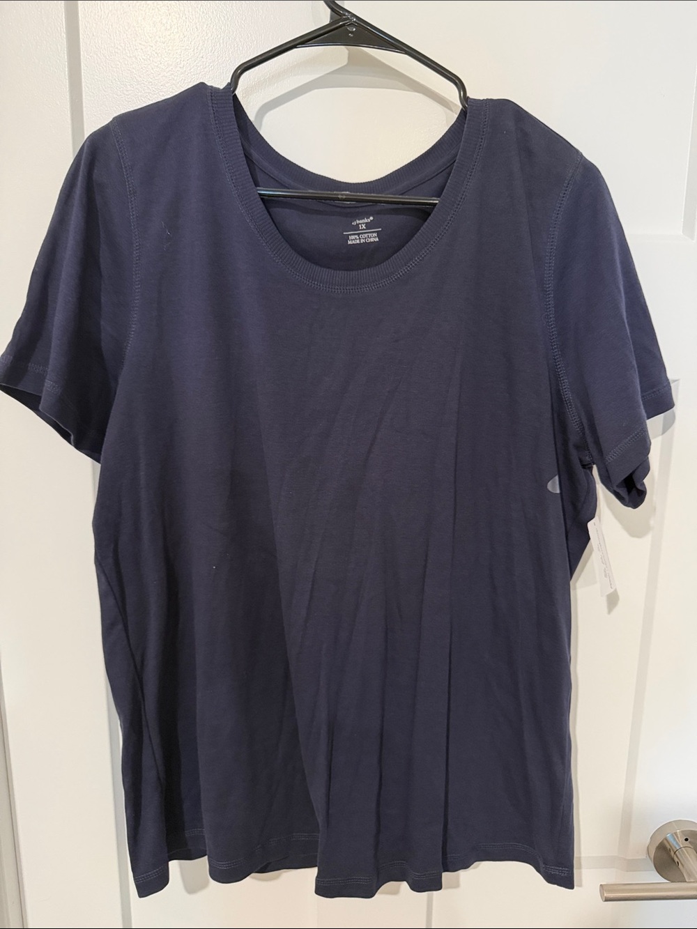 NWT Classic Navy Crew Neck T-Shirt